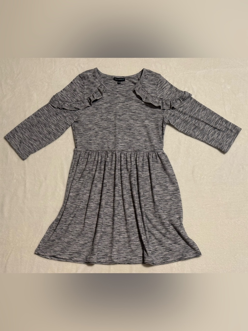 Girl’s Gray Ruffle Shoulder Knit Dress